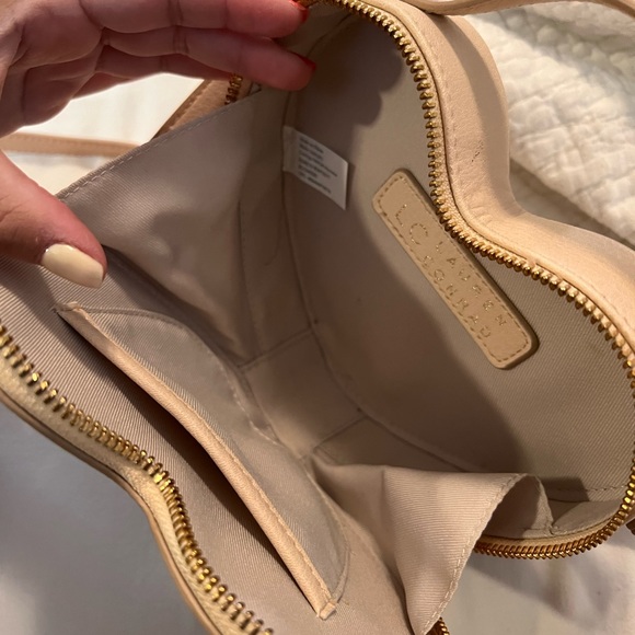 COPY - Heart shaped crossbody bag - Picture 4 of 4